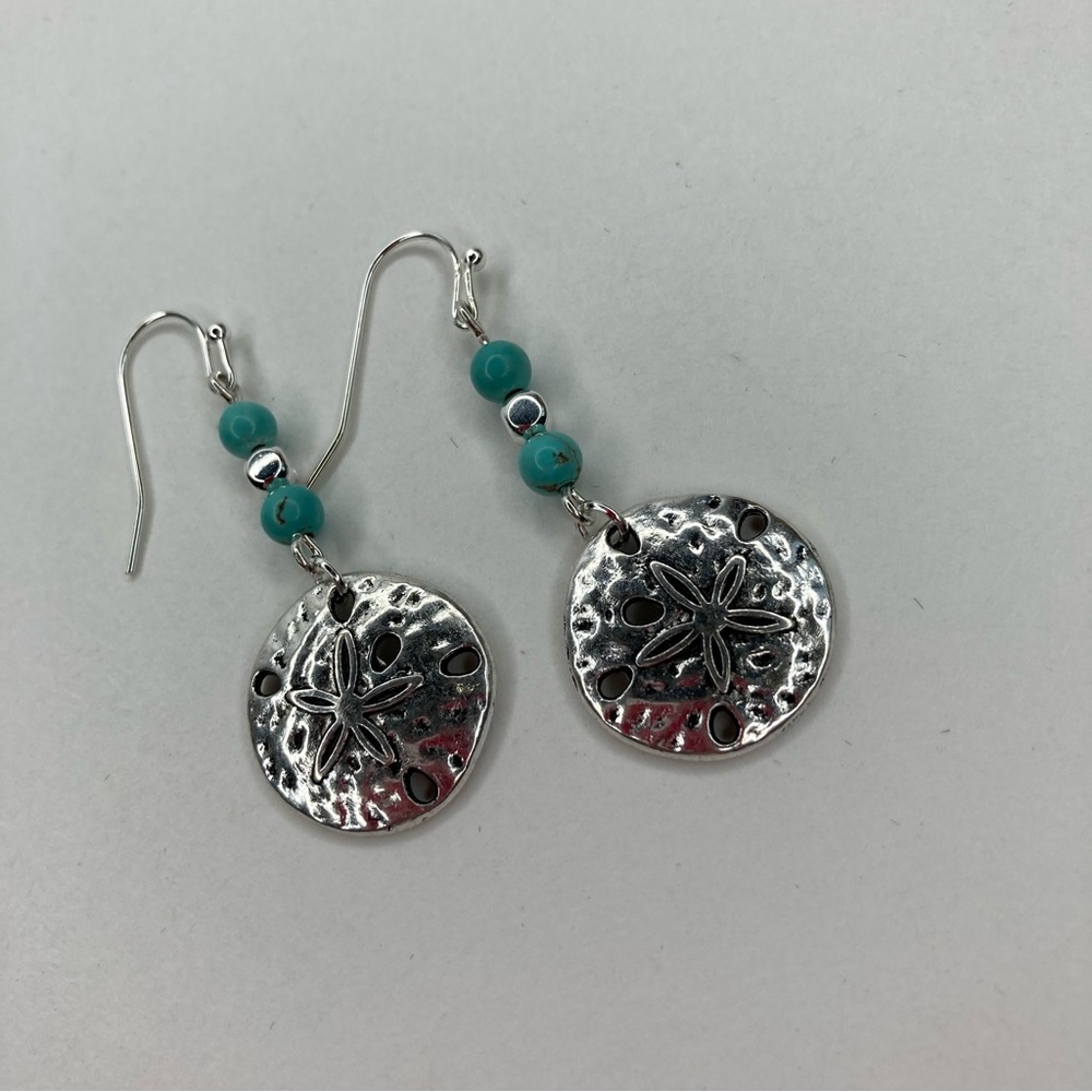 💰 𝕊 𝕠 𝕝 𝕕 💰 Sand Dollar and Turquoise Dangle Earrings - Picture 8 of 15